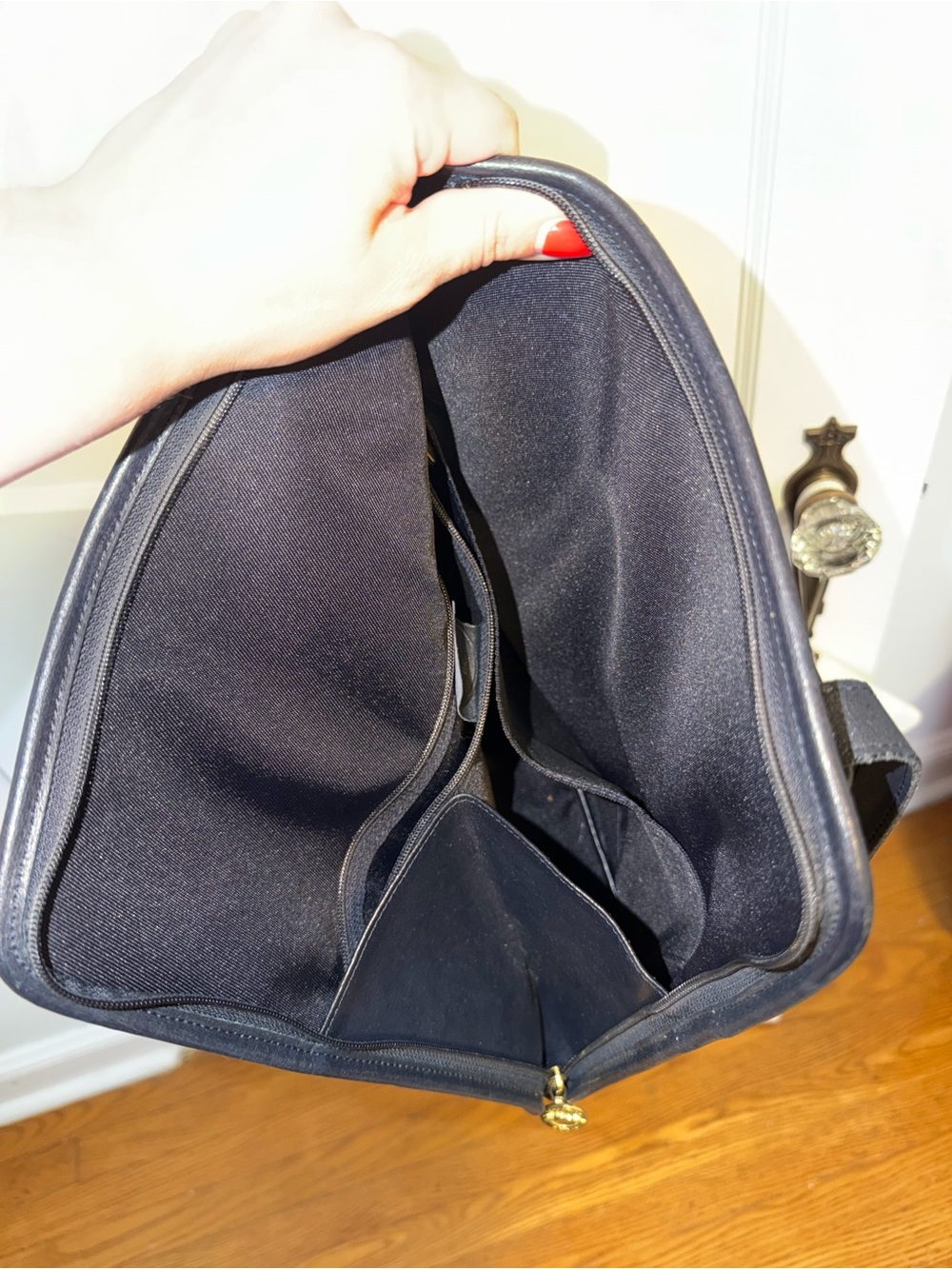 Vintage Longchamp leather shoulder bag - Picture 6 of 6